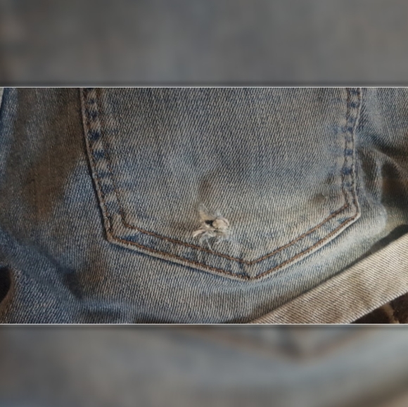 💥 Roxy denim shorts - Picture 3 of 3